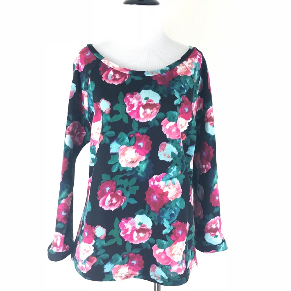 DIVIDED Floral wide neck long sleeve sweater Sz M